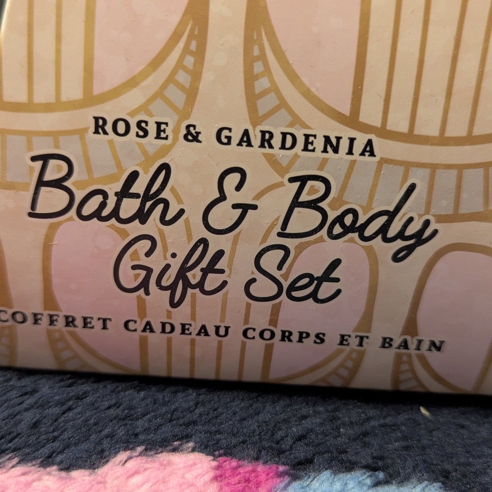 Beautiful Boudoir Bath & Body Gift Set - Picture 2 of 6